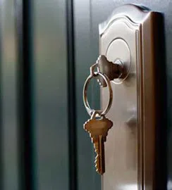 Lock Safe Services Indianapolis, IN 317-975-2289 - locksmith-service-around-me